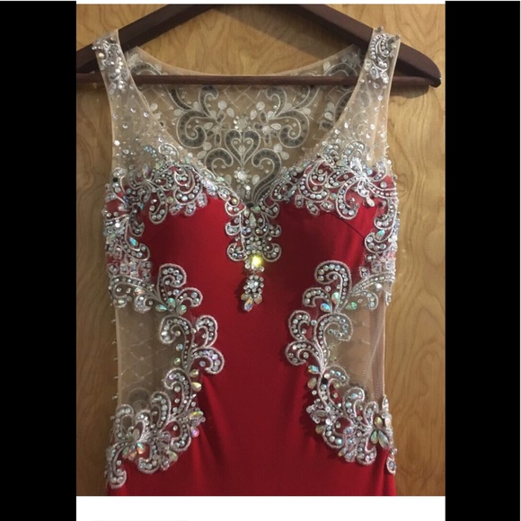 Dress - Picture 3 of 4